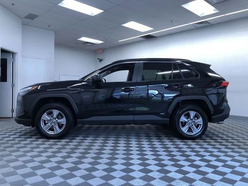 Certified 2025 Toyota RAV4 LE AWD/4WD image 11