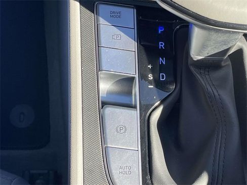 Certified 2024 Hyundai Elantra SEL w/ Convenience Package image 29