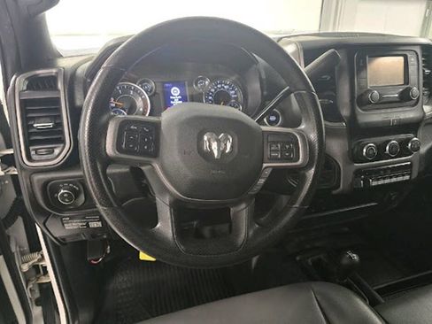 Used 2022 RAM 2500 Tradesman w/ Chrome Appearance Group image 13