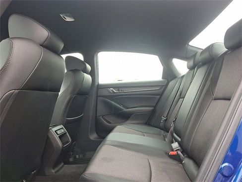 Used 2021 Honda Accord Sport image 10