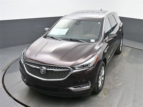 Used 2021 Buick Enclave Avenir w/ Avenir Technology Package image 40