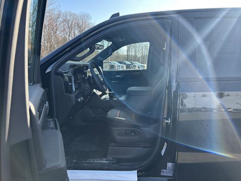 New 2026 GMC Sierra 1500 AT4 w/ AT4 Premium Package image 13