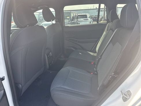 Used 2026 Jeep Cherokee Laredo AWD/4WD image 27