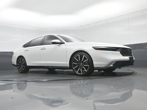 Used 2023 Honda Accord Touring image 52