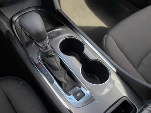 Used 2025 Chevrolet Malibu LT FWD image 14