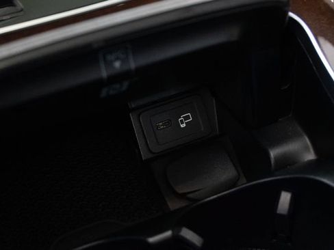 Used 2022 Mercedes-Benz E 450 4MATIC Sedan w/ Driver Assistance Package image 14