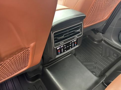 Used 2021 Audi Q7 3.0T Premium Plus w/ Executive Package image 21