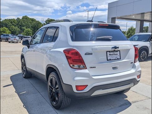 Used 2021 Chevrolet Trax LT w/ Redline Edition AWD/4WD image 8