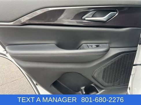 Used 2023 Jeep Grand Cherokee Altitude AWD/4WD image 26