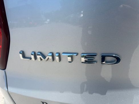 Used 2016 Ford Explorer Limited AWD/4WD image 39