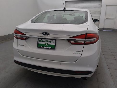 Used 2018 Ford Fusion SE w/ Fusion SE Technology Package FWD image 7