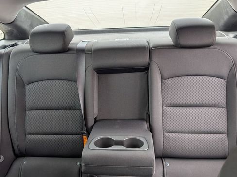 Used 2018 Chevrolet Malibu LT FWD image 21