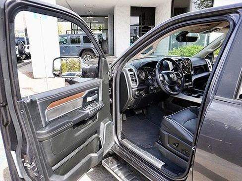 Used 2022 RAM 2500 Laramie AWD/4WD image 40