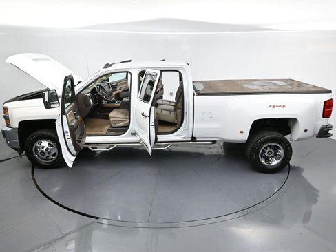 Used 2018 Chevrolet Silverado 3500 LTZ w/ Duramax Plus Package AWD/4WD image 38