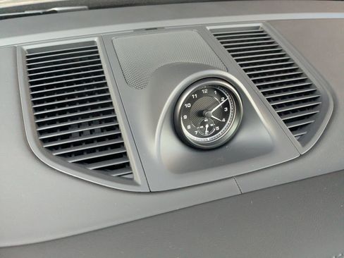Certified 2026 Porsche Macan S AWD/4WD image 22