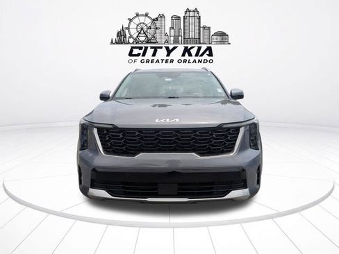 Certified 2024 Kia Sorento S FWD image 3