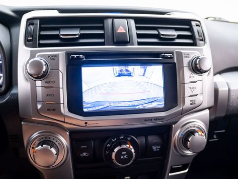 Used 2019 Toyota 4Runner SR5 AWD/4WD image 22