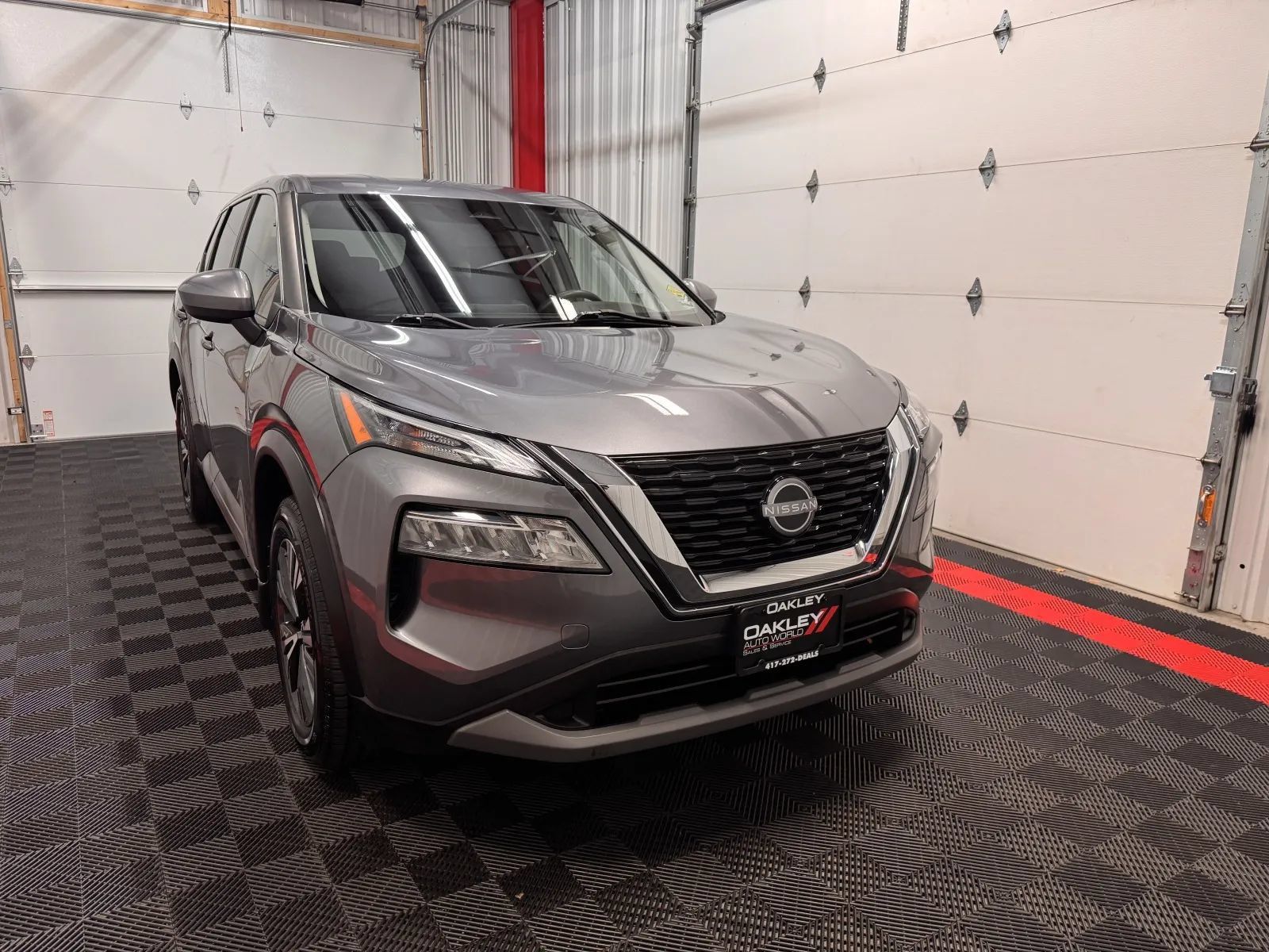 Used 2023 Nissan Rogue SV AWD/4WD image 6