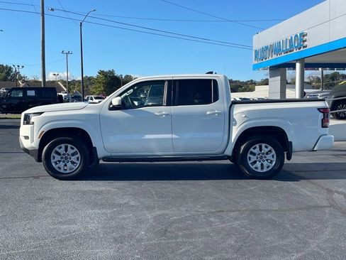 Used 2023 Nissan Frontier SV w/ Technology Package image 4