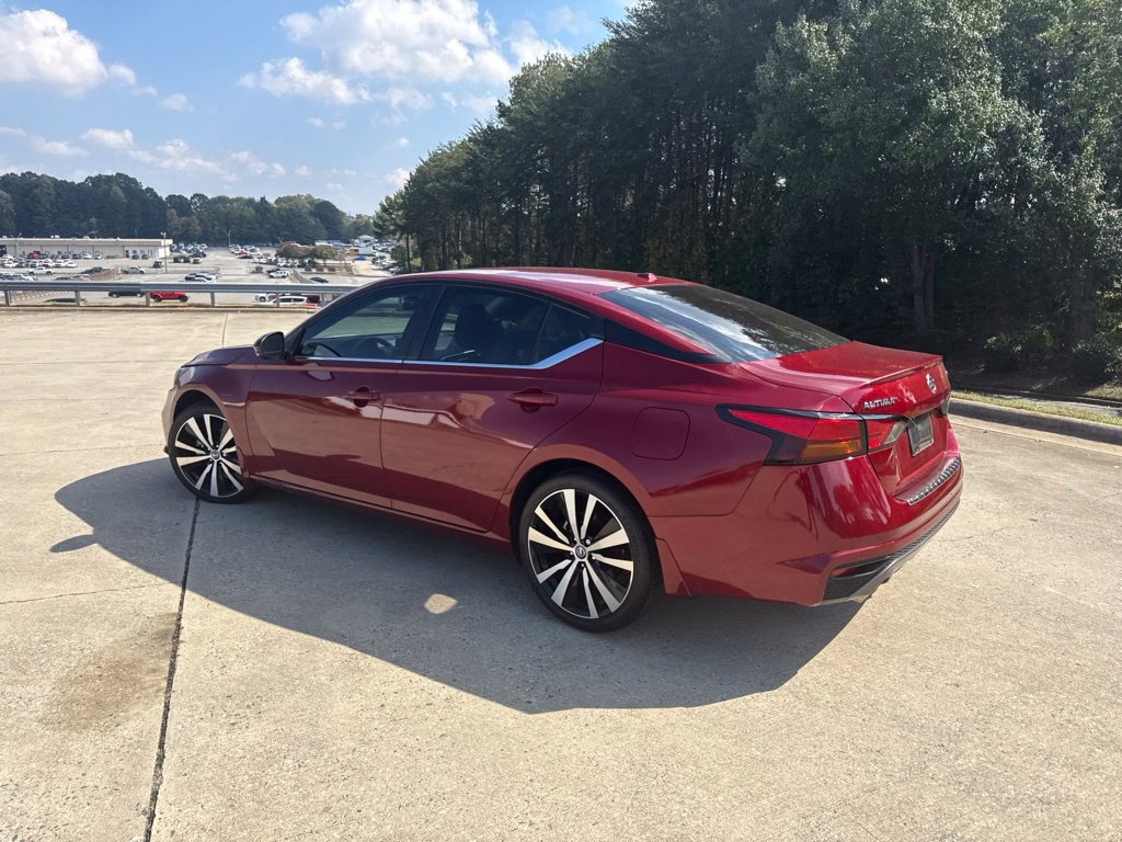 Used 2021 Nissan Altima 2.5 SR w/ SR Premium Package FWD image 15
