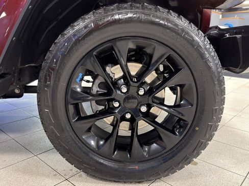 Used 2022 Jeep Wrangler Unlimited Sahara image 69