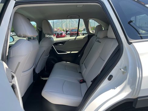 Used 2023 Toyota RAV4 XLE w/ XLE Grade Weather Package AWD/4WD image 25