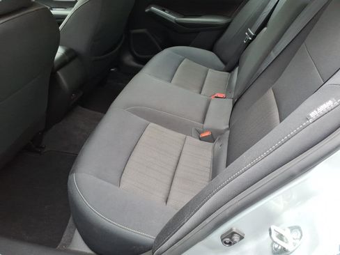 Used 2024 Nissan Altima 2.5 SV AWD/4WD image 6