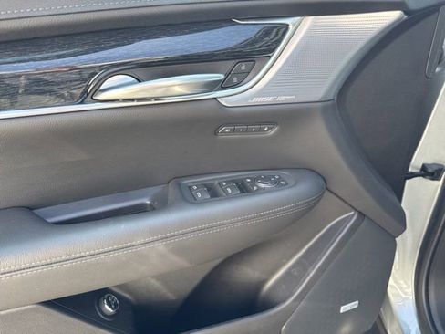 Used 2023 Cadillac XT5 Premium Luxury image 13