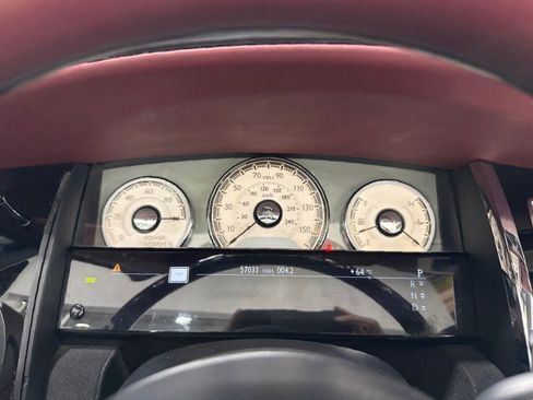 Used 2017 Rolls-Royce Dawn image 75