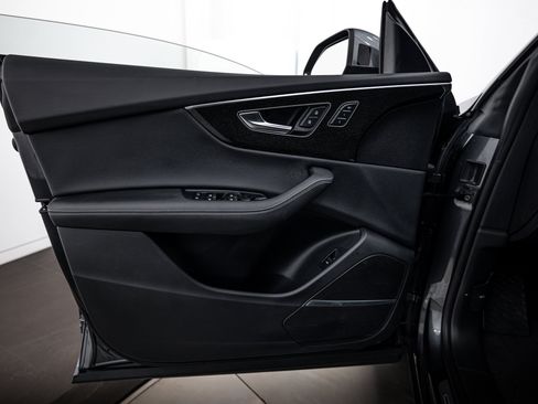 Certified 2025 Audi Q8 Premium Plus w/ Premium Plus Package image 11