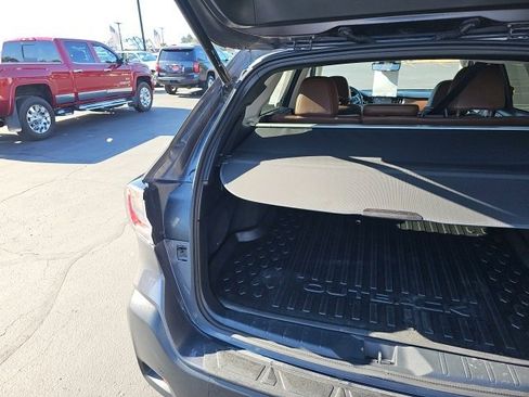 Used 2024 Subaru Outback Touring XT image 12