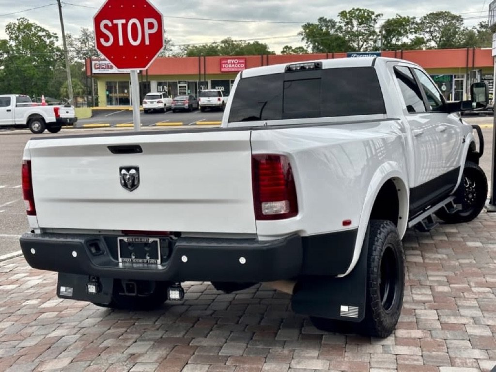Used 2018 RAM 3500 Laramie w/ Sport Appearance Group AWD/4WD image 2