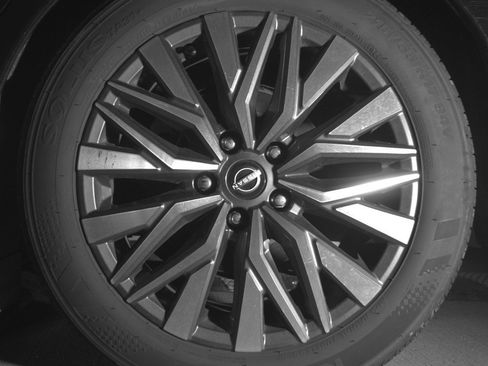 Used 2025 Nissan Altima 2.5 SV image 14