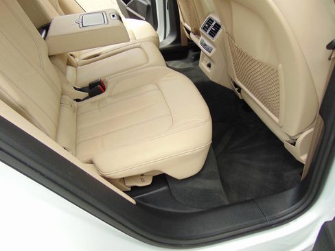 Used 2022 Audi Q5 2.0T Premium Plus w/ Premium Plus Package image 16