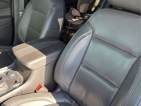 Used 2020 Chevrolet Traverse Premier image 16