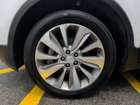 Used 2020 Buick Encore Preferred FWD image 4