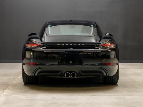 Certified 2018 Porsche 718 Cayman RWD image 6