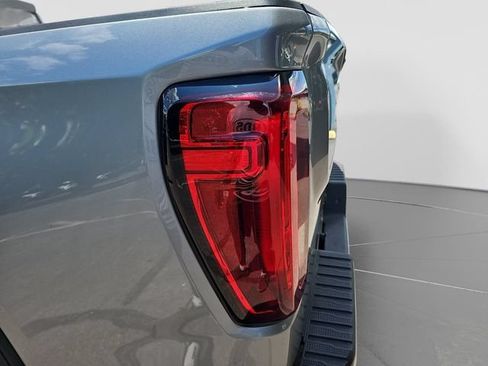 Used 2025 GMC Sierra 1500 SLT RWD image 39