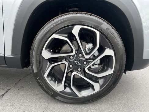 Used 2026 Chevrolet Trax RS w/ Driver Confidence Package FWD image 11