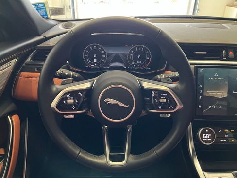 Used 2024 Jaguar XF R-Dynamic SE image 34