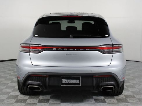 Certified 2025 Porsche Macan image 6
