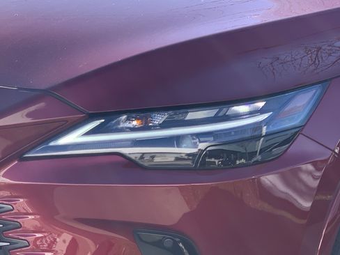 Certified 2025 Lexus RX 350 FWD image 6