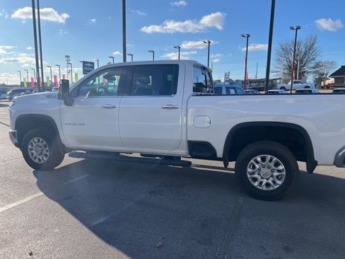 Used 2024 Chevrolet Silverado 2500 LTZ w/ LTZ Plus Package image 9