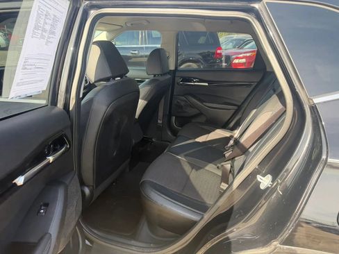 Used 2021 Kia Seltos S FWD image 31