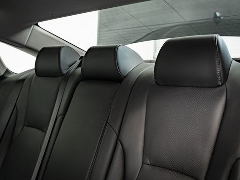 Used 2023 Honda Accord Touring image 40