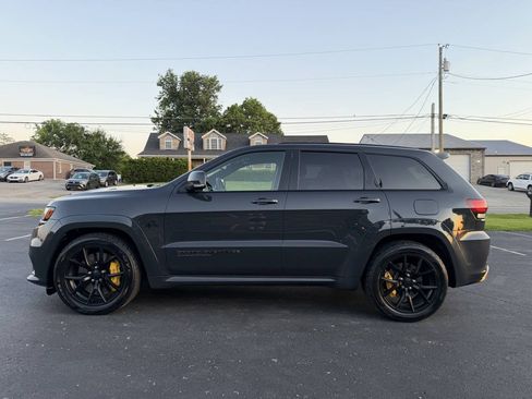 Used 2018 Jeep Grand Cherokee Trackhawk AWD/4WD image 3