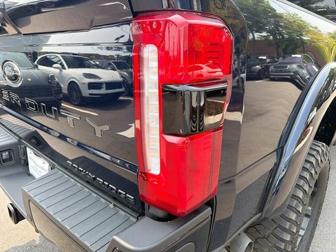 Used 2024 Ford F250 Lariat w/ Lariat Ultimate Package AWD/4WD image 33