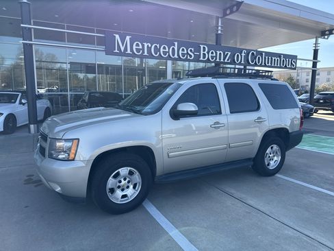 Used 2013 Chevrolet Tahoe LT w/ Luxury Package image 3