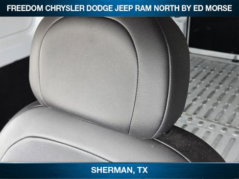 Used 2025 RAM ProMaster 2500 w/ Convenience Group FWD image 10