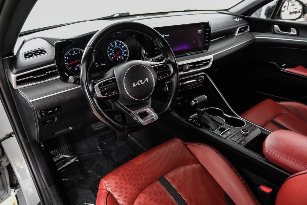 Used 2022 Kia K5 GT-Line w/ GT-Line FWD Premium Package image 3